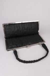 1960s Silver & Black Raffia Handbag - Image 9