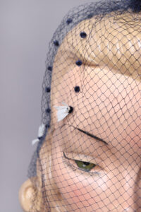 1950-60s Blue Velvet & Bows Birdcage Veil - Image 5