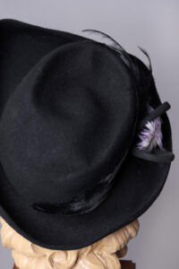 Black Wool Felt Feathered Hat - Image 8
