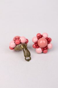 Vintage Dusty Pink & Red Cluster Clip Earrings - Image 5