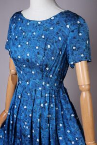 1950-60s Blue White Day Dress | S-M - Image 6